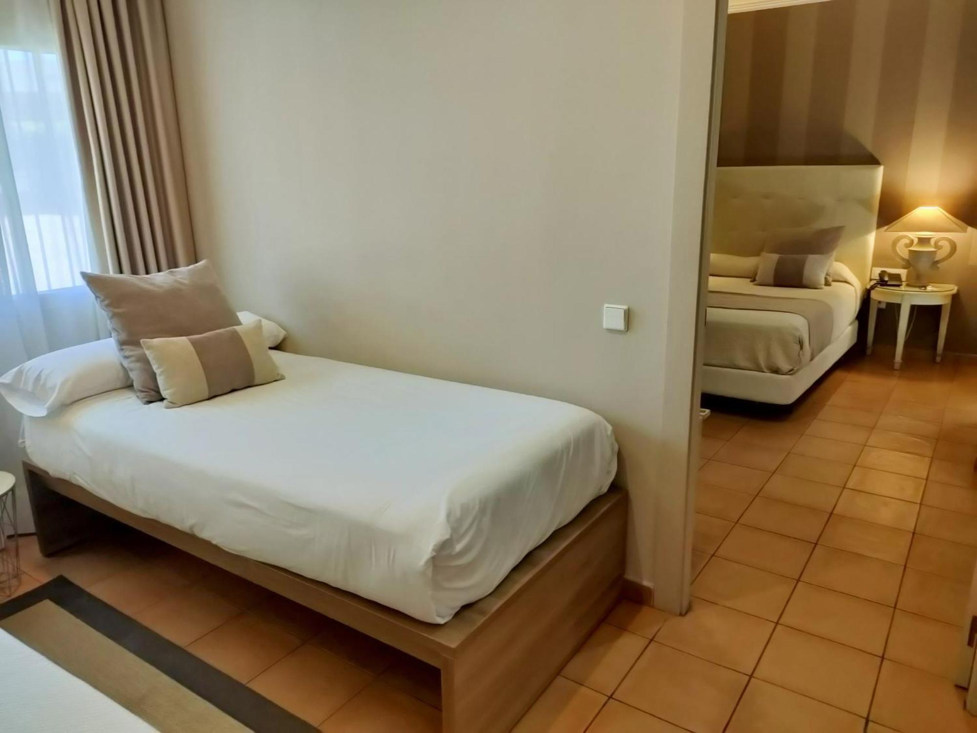 Alboran Algeciras Hotel Luaran gambar