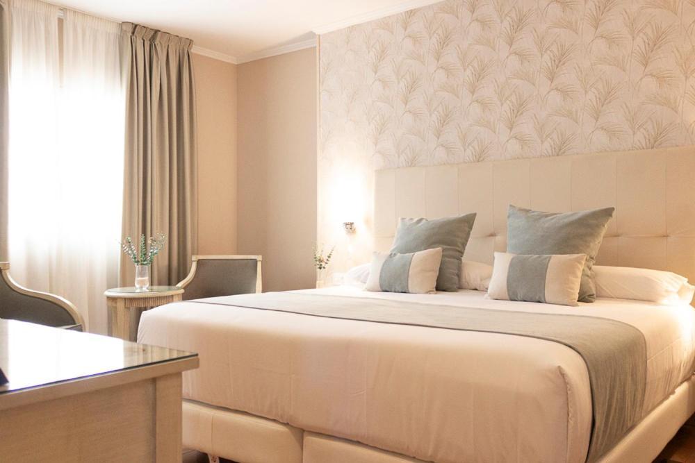 Alboran Algeciras Hotel Luaran gambar